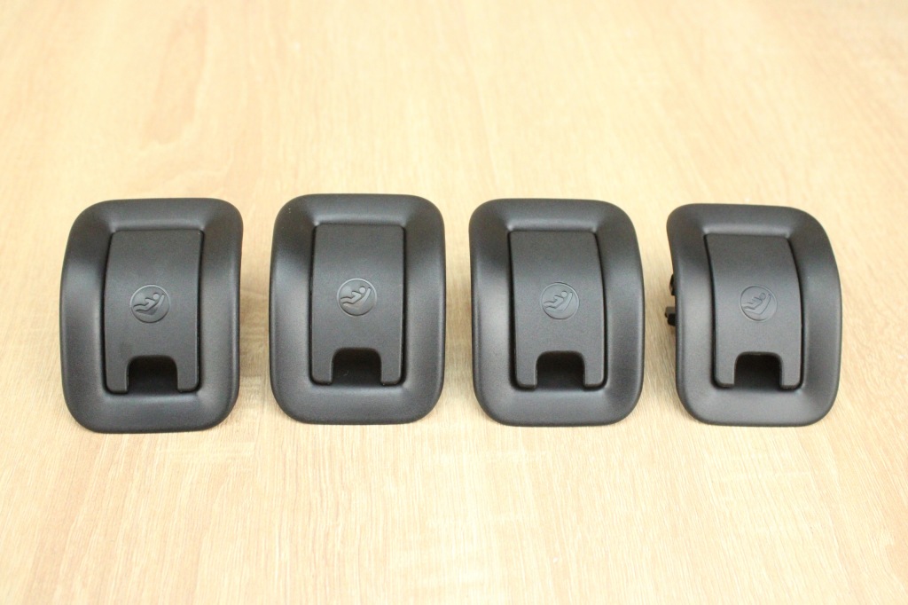 фото №1, Оригинальные кронштейн заглушка isofix audi a5 8t 8t0887233a 12km!!!