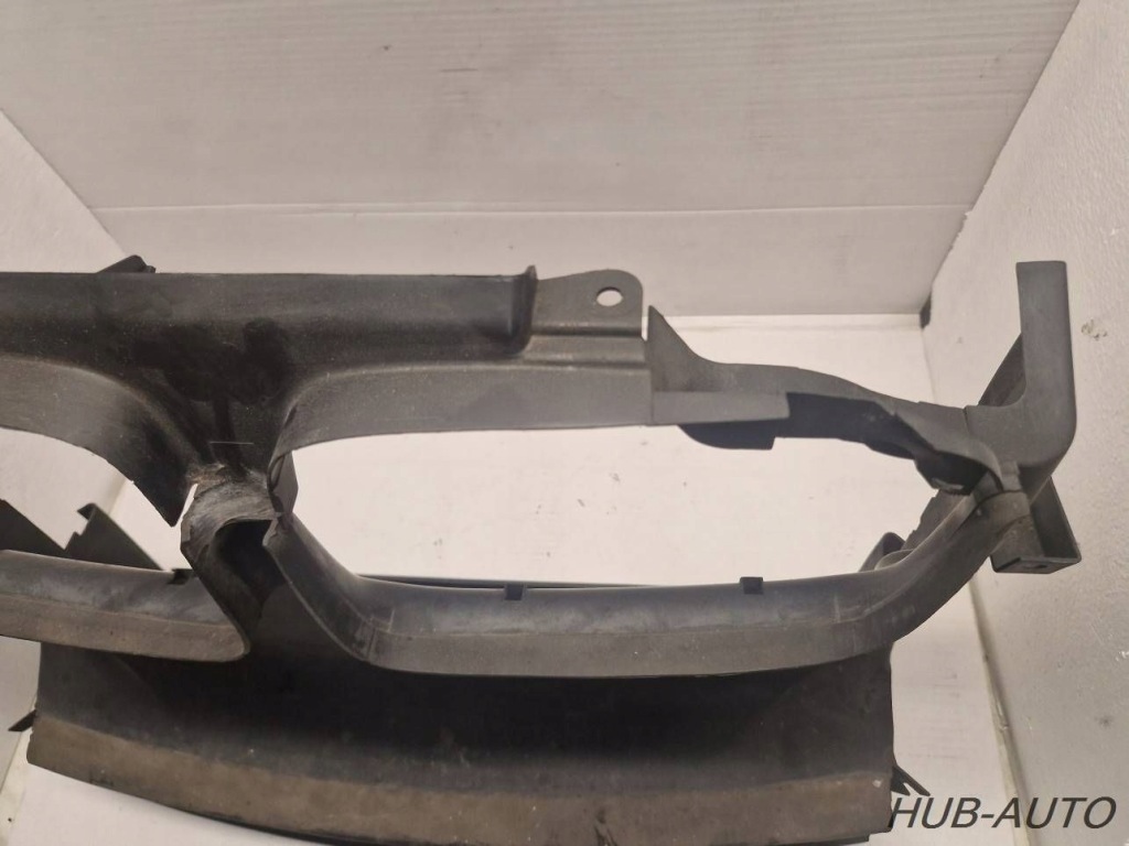 Ремінь передній канал повітря впуск перед bmw 3 e46 51718202831 Недорого