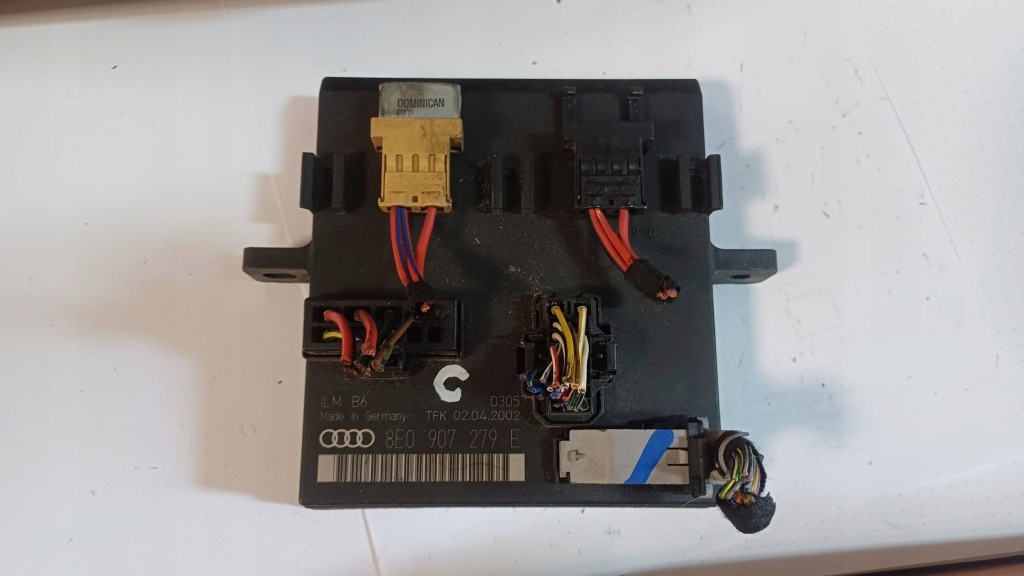 фото №1, Audi a4 s4 b7 8e 8h 2007 модуль / блок управления комфорта