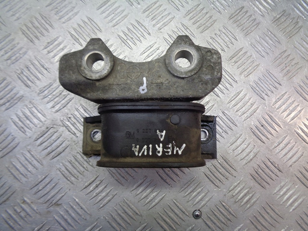 фото №1, Подушка двигуна opel meriva a 9227880