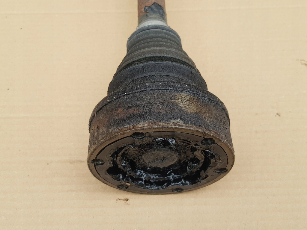 Привідний вал ліве перед / audi a3 8p golf v / 1.6 8v mpi 102km / механічна коробка передач 5 передач Доставка