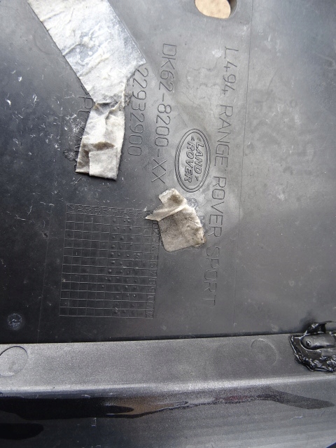 Решітка  решітка радіатора range rover sport dk62-8200-xx Оригінал