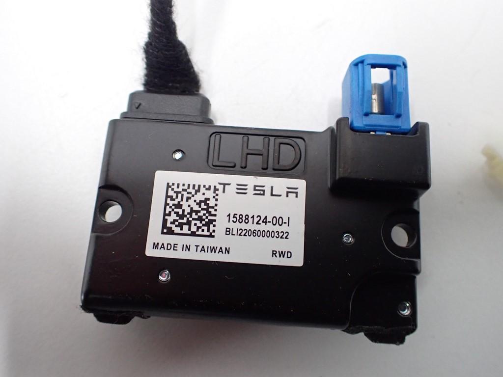 Камера радар датчик 1588124-00-i tesla model y 22r Доставка