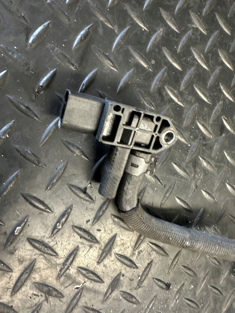 фото №7, Датчик тиску вихлопних газів audi a8 d4 4.2 tdi cds 059906051a