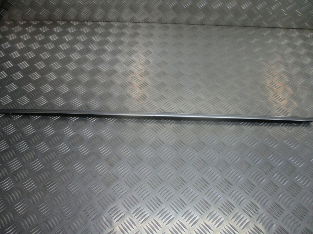 фото №1, Молдинг ущільнювач лівий задня renault laguna iii 2.0 dci