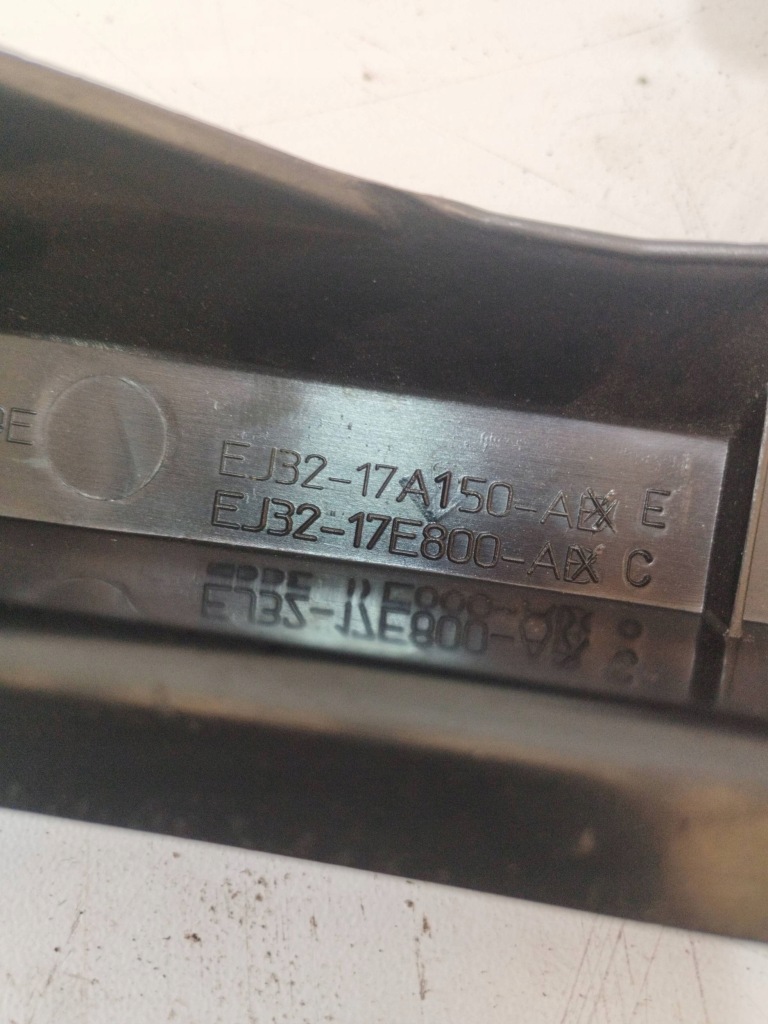 фото №2, Land rover range rover evoque l538 2013 кронштейн / кронштейн бампера заднего