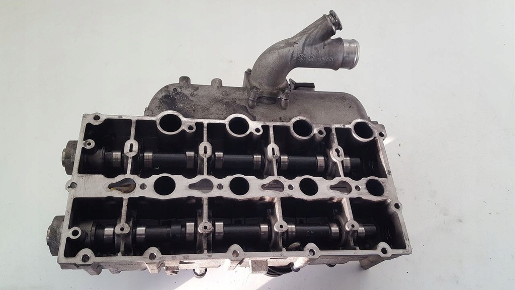 фото №6, Кришка клапанів вали chrysler voyager 2,8 crd