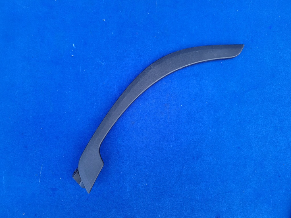 фото №1, Toyota corolla cross 2021- 22- молдинг na двері ліва задні задня