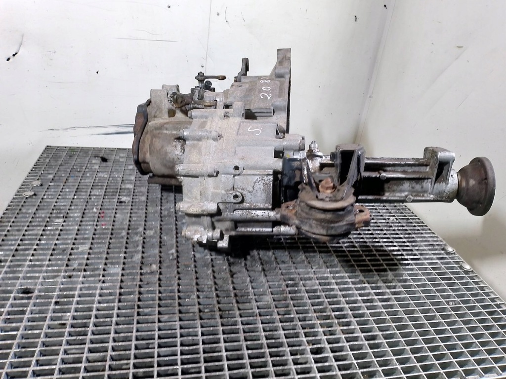 фото №7, Коробка передач передач механическая vw transporter t4 aye 2.0 8v