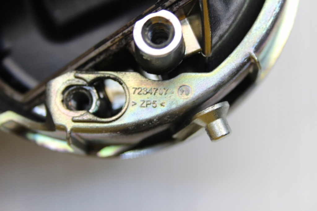 фото №7, Кронштейн do открывания задний крышка bmw 6 gran coupe f06 7234707 3.0l