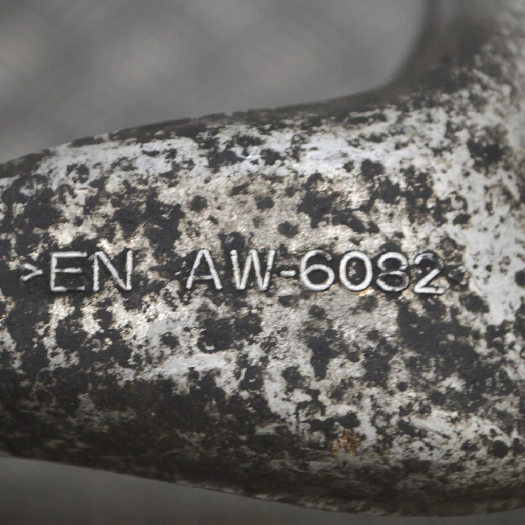 фото №6, Bmw x1 e84 2015 правая сторона нижний рычаг передний