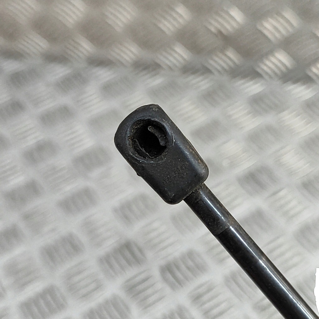 фото №6, Maserati levante 2016 права сторона привід капот передньої