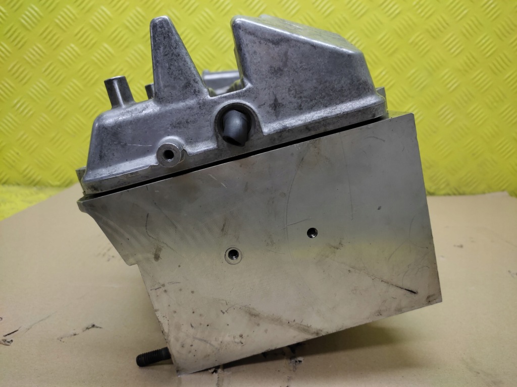 фото №5, Mercedes w220 4.0 v8 головка двигуна 6280160901