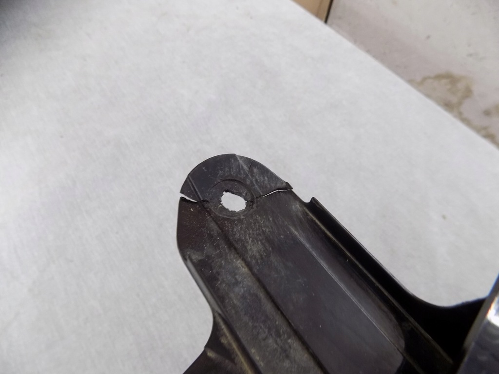 фото №12, Dacia spring решітка радіатора решітка радіатора емблема накладка 623105273r orgiinal