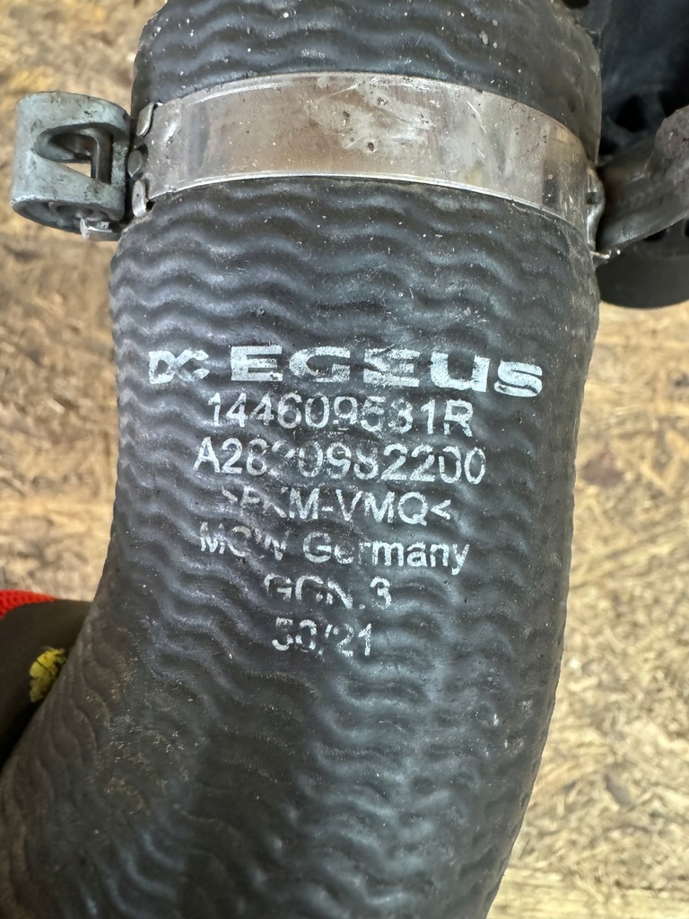 фото №2, Шланг труба интеркулер renault scenic iv megane iv 1.3 tce 144609531r