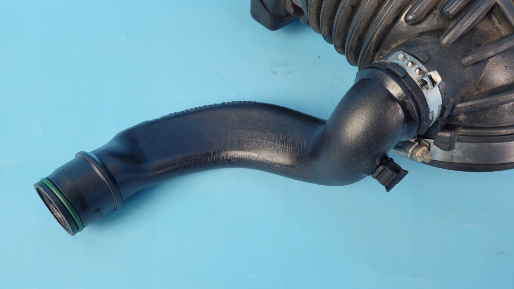 фото №6, Bmw 5' g31 540d xdrive 18r шланг повітря з резонатор 8571706