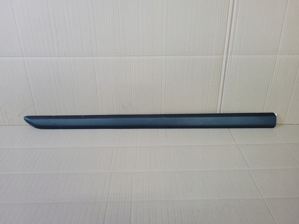 фото №1, Skoda yeti молдинг боковая дверь правая правый перед