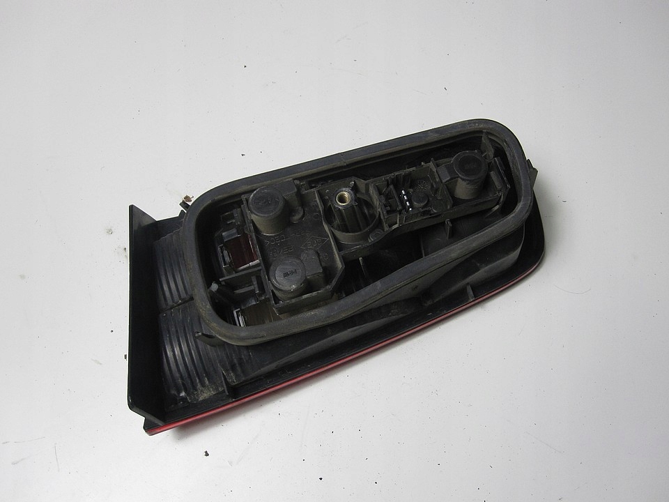 фото №10, Лампа задняя левая крышка багажника renault laguna ii хэтчбек 01r 277