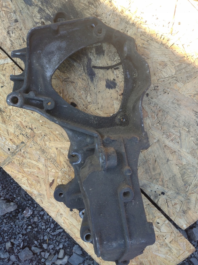 фото №2, Кронштейн основание генератора renault