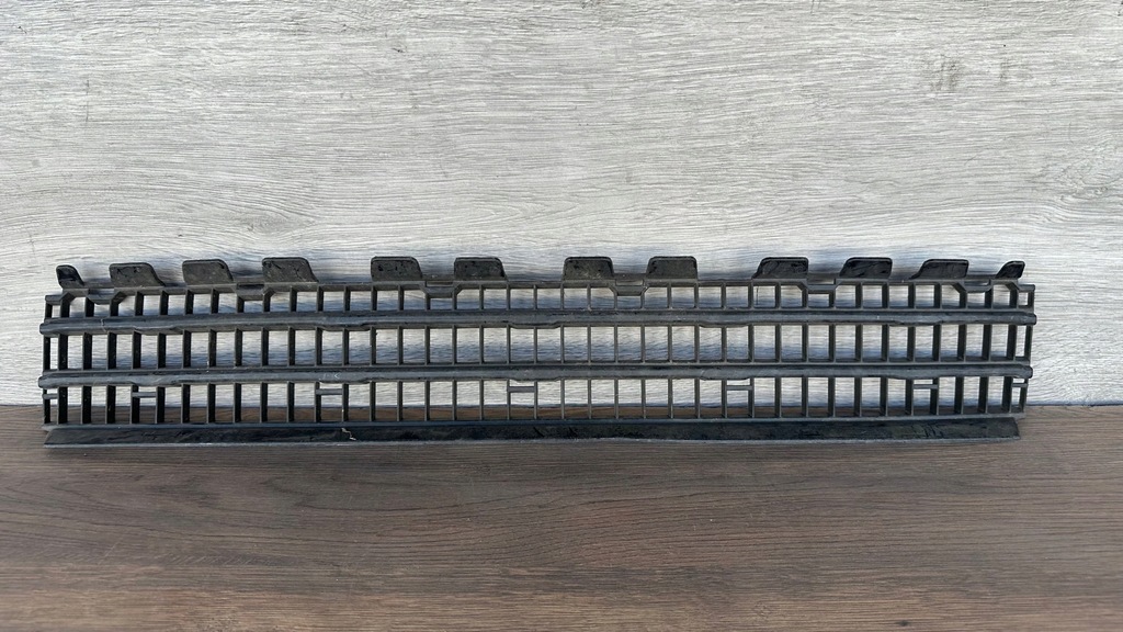 фото №1, Renault megane ii решётка заглушка бампера перед