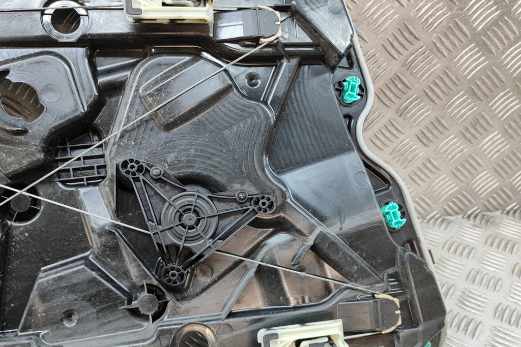 фото №5, Volkswagen id.4 e21 підйомник скло двері передніх лівих 11a837401e 26809