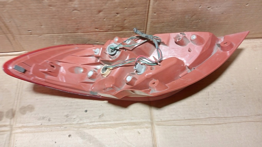 фото №4, Mazda 2 de лампа задня ліва