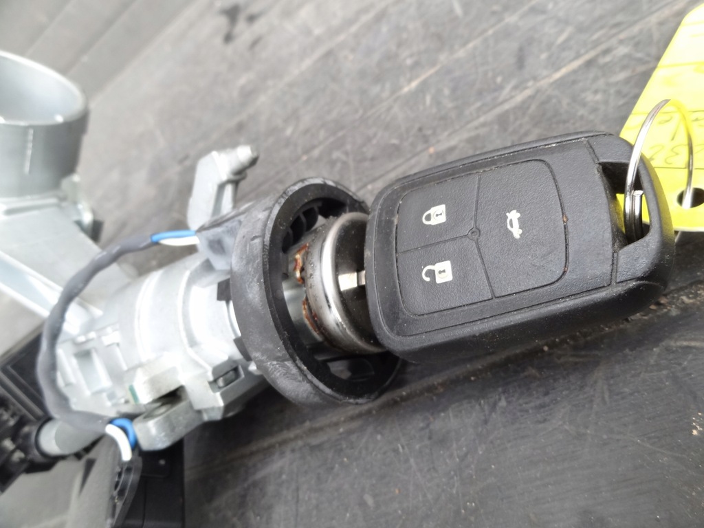 фото №6, Chevrolet aveo t300 2011 1,3 vcdi замок зажигания ключ