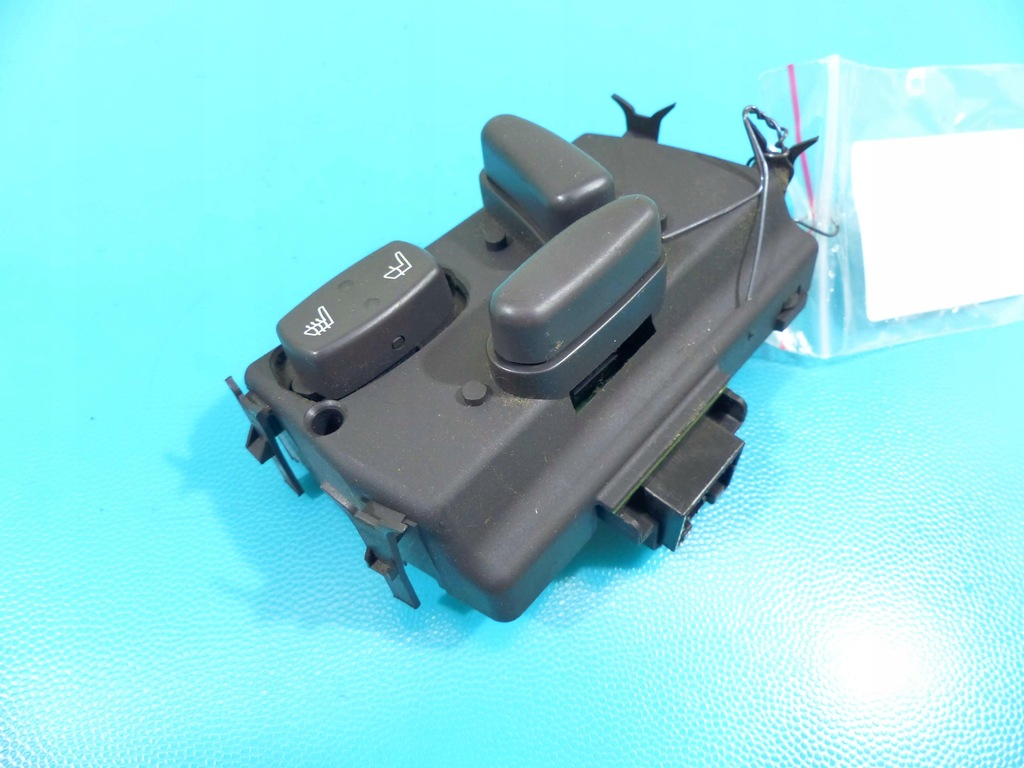 фото №1, Перемикач сидіння перед правий chrysler pacifica i