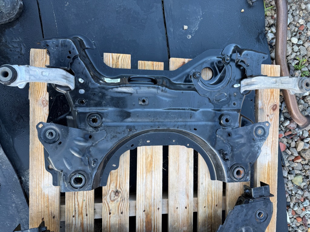 фото №1, Підрамник підрамник двигуна peugeot 508 ii