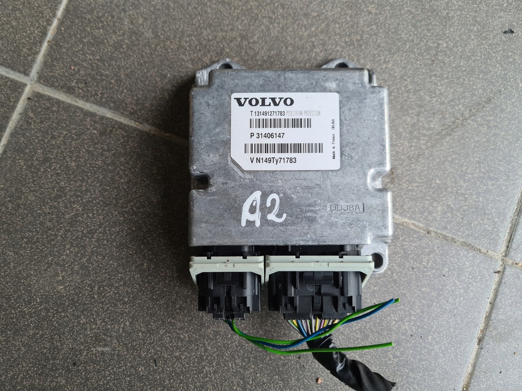 фото №1, Volvo v40 ii модуль подушка безпеки pieszego 31406147