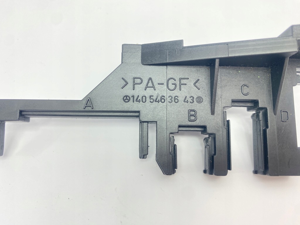 Купить Кронштейн кронштейн трубопровод кабели mercedes w140 c140 1405463643