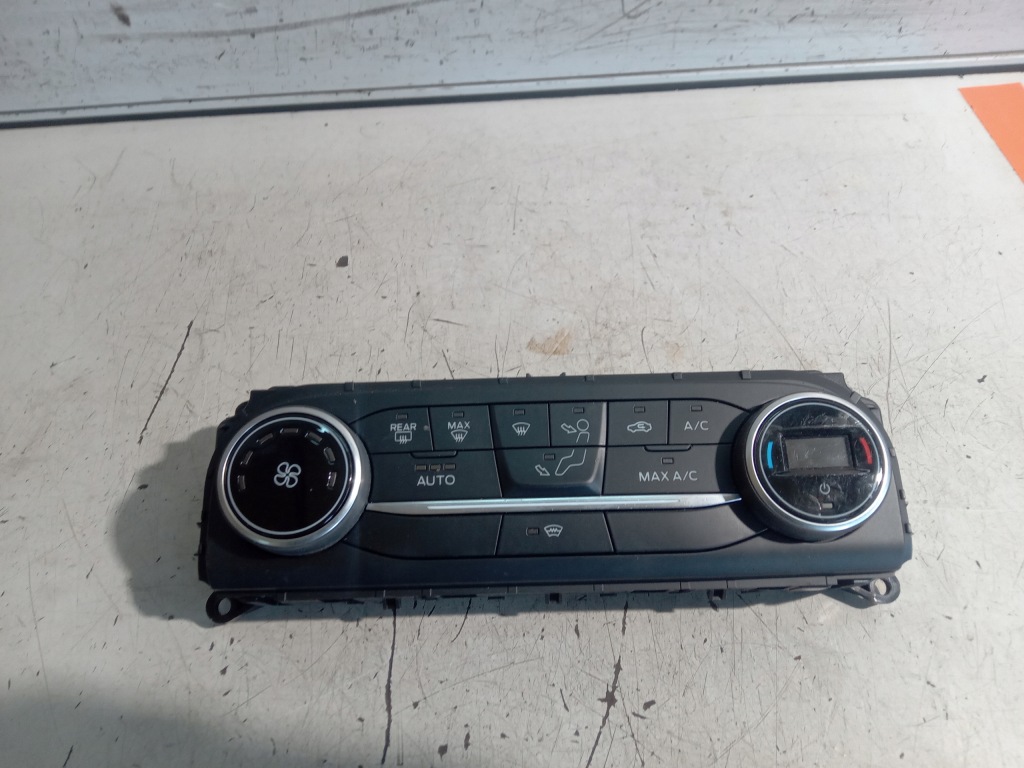 фото №1, Ford fiesta mk8 панель воздуховод h1bt-18c612-bh