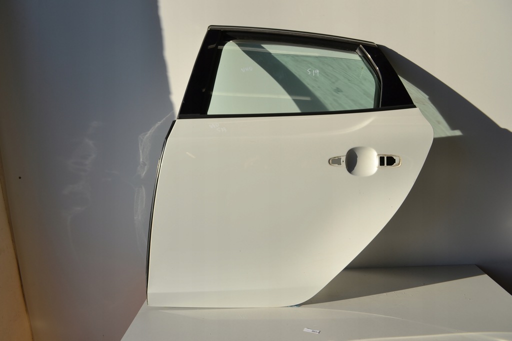 фото №1, Дверь задние левая volvo v40 ii lak 614