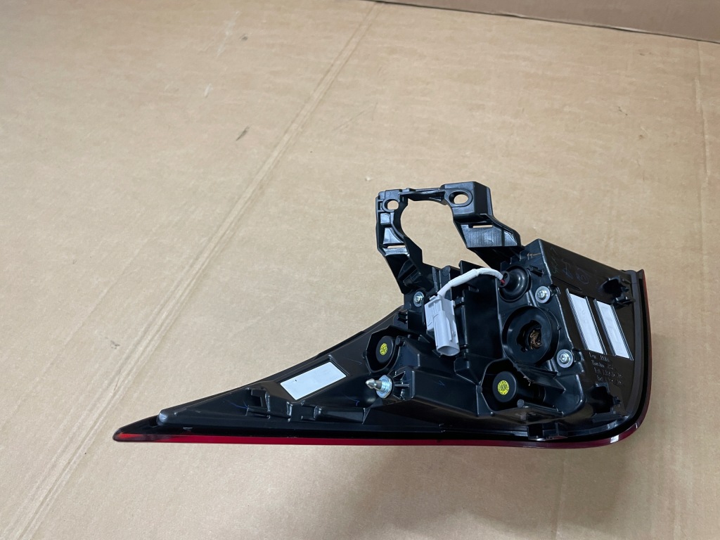 фото №5, Lexus ux лампа задняя задняя левая 81551-76371