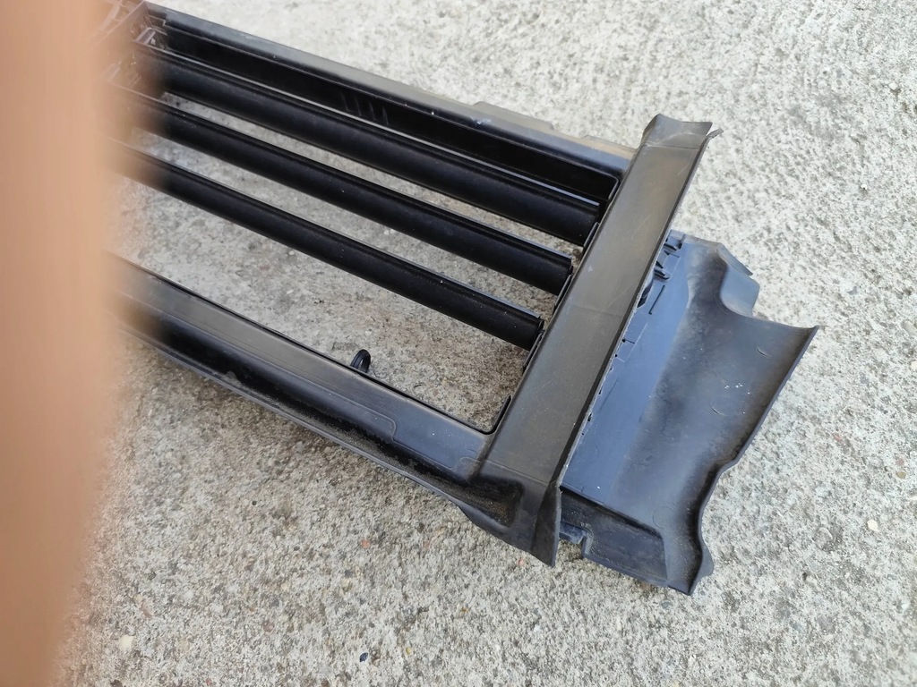 фото №8, Audi a4 s4 b9 шторка жалюзи радиатора воздуха оригинал