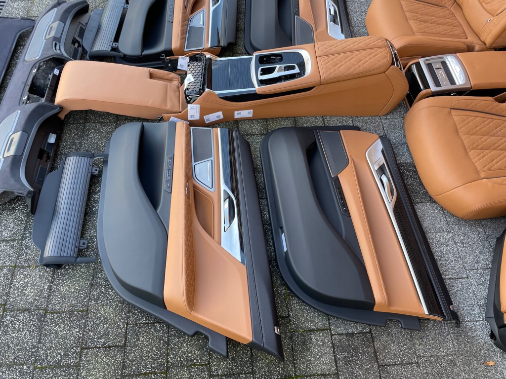 фото №9, Bmw g12 сидіння заднє сидіння оббивка nappa sanddle cognac монітори масаж full