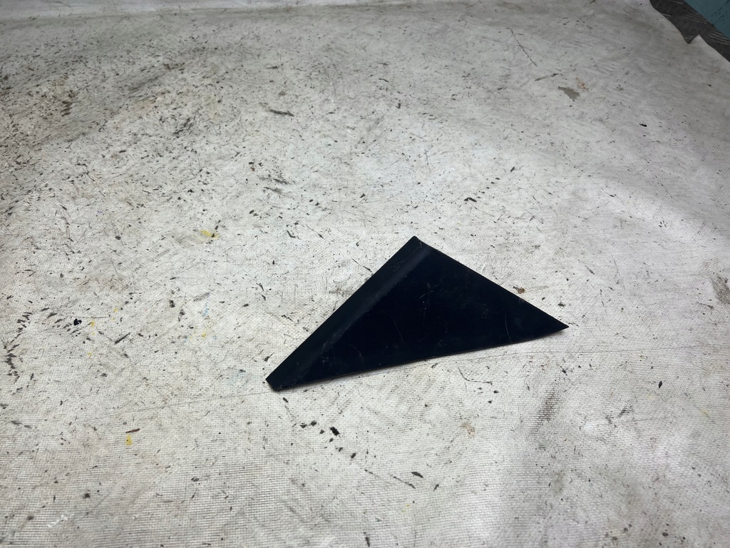 фото №1, Kia soul i треугольник заглушка зеркало правый перед