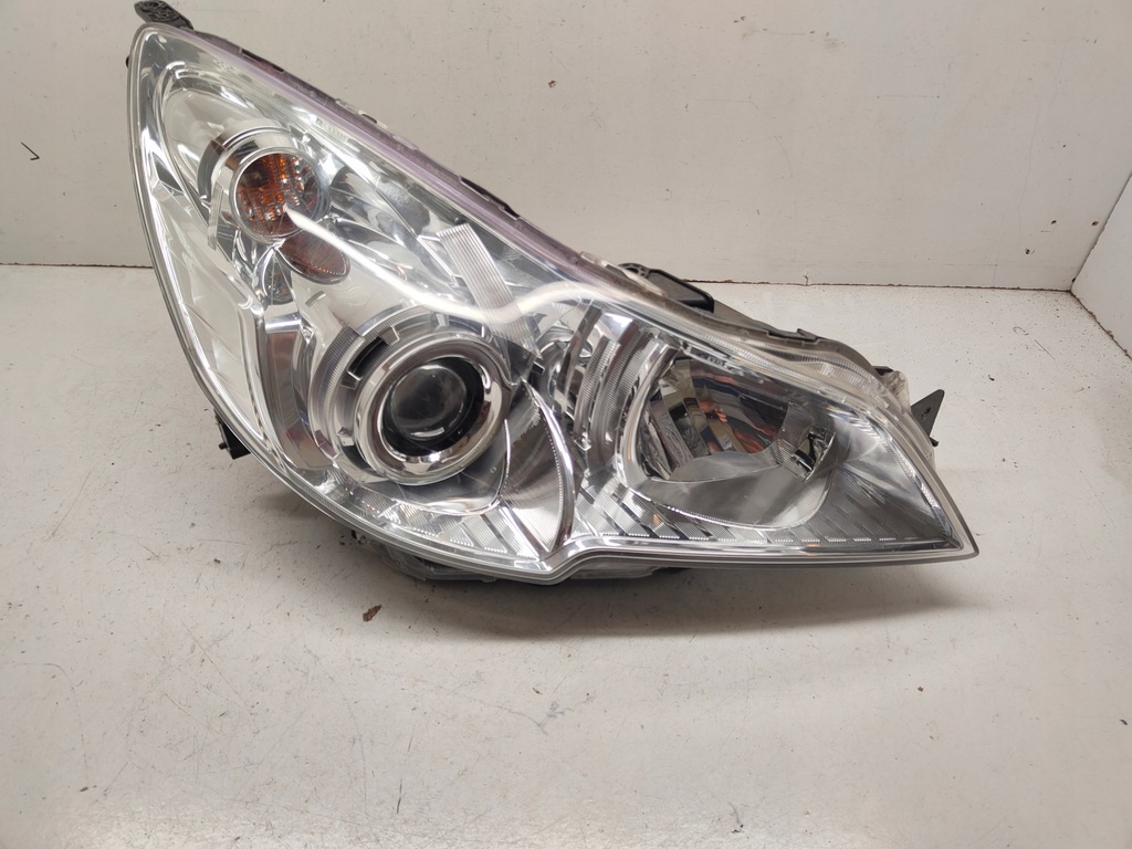 фото №1, Subaru legacy outback ксенон лампа правий перед