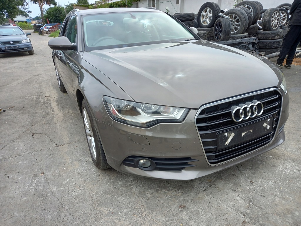 фото №8, Audi a6 c7 avant кришка заливної пального ly1p