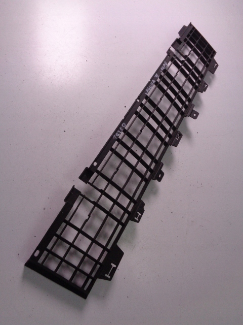 фото №1, Решётка бампера перед renault laguna iii coupe