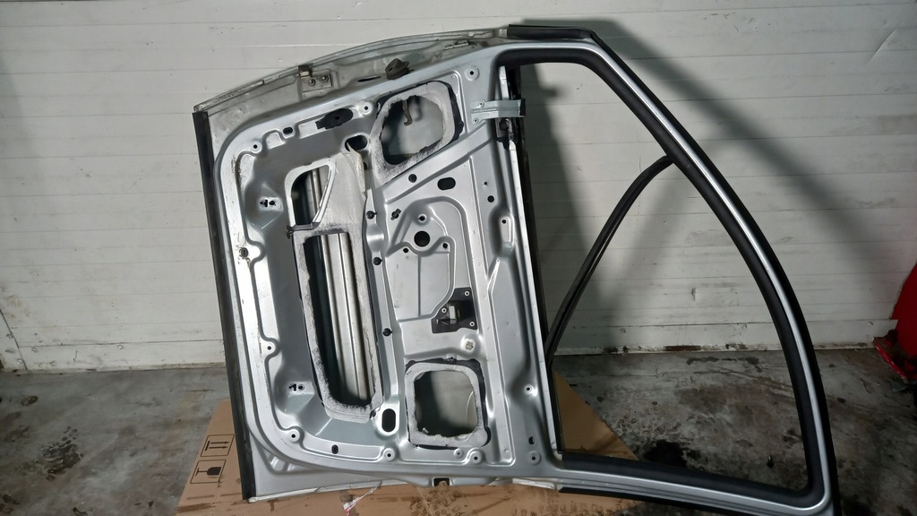 фото №12, Дверь правое перед peugeot 807 02r