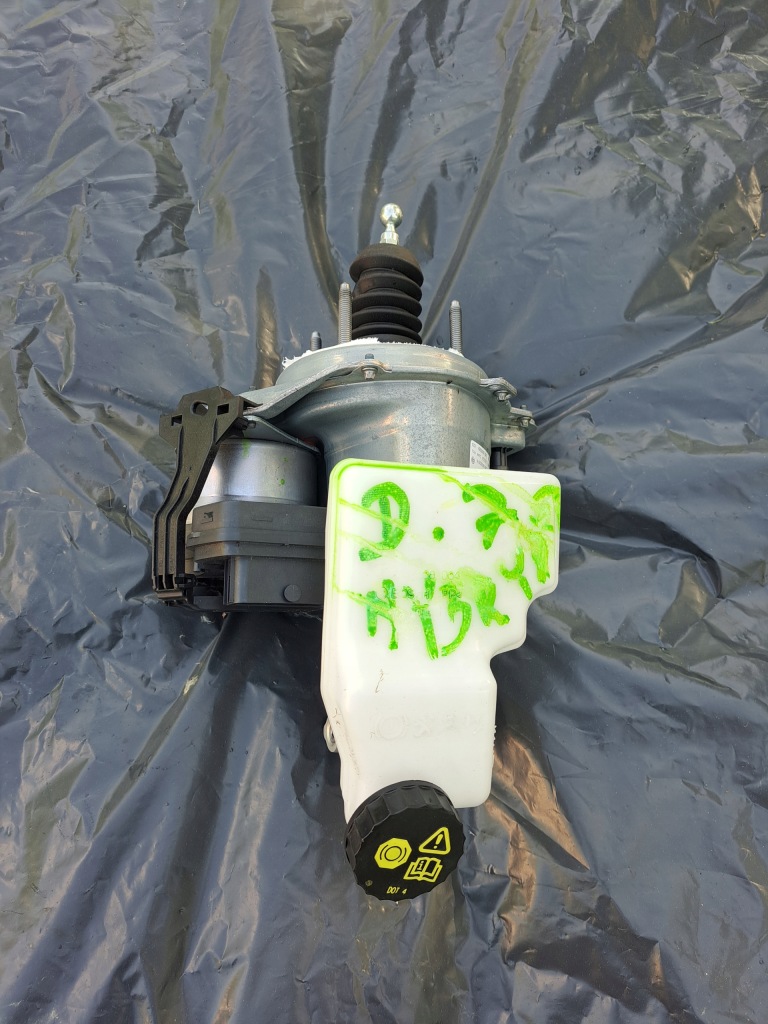 Купить Насос усилитель тормозов тормозные ds7 гибрид 9857226680