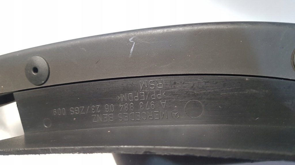 Корпус поворотник накладка правый левый atego 9738800105 a9738800105 с Разборки