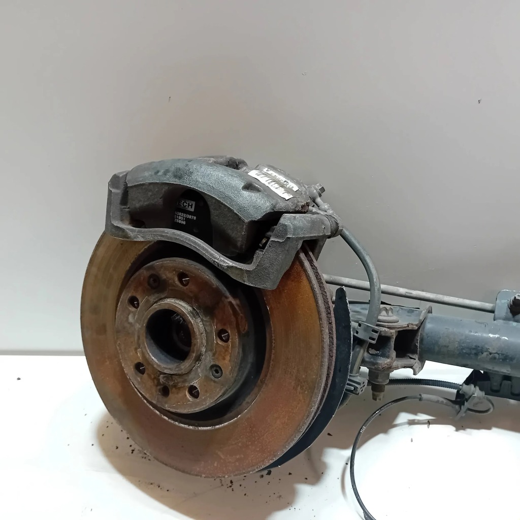 фото №7, Peugeot 308 t9 ii амортизаторна стійка поворотний кулак ліва