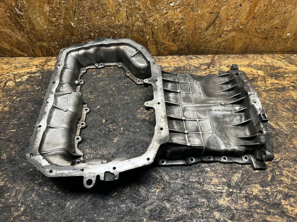 Купить Поддон масла audi porsche 4.0 tfsi 0p2103603e
