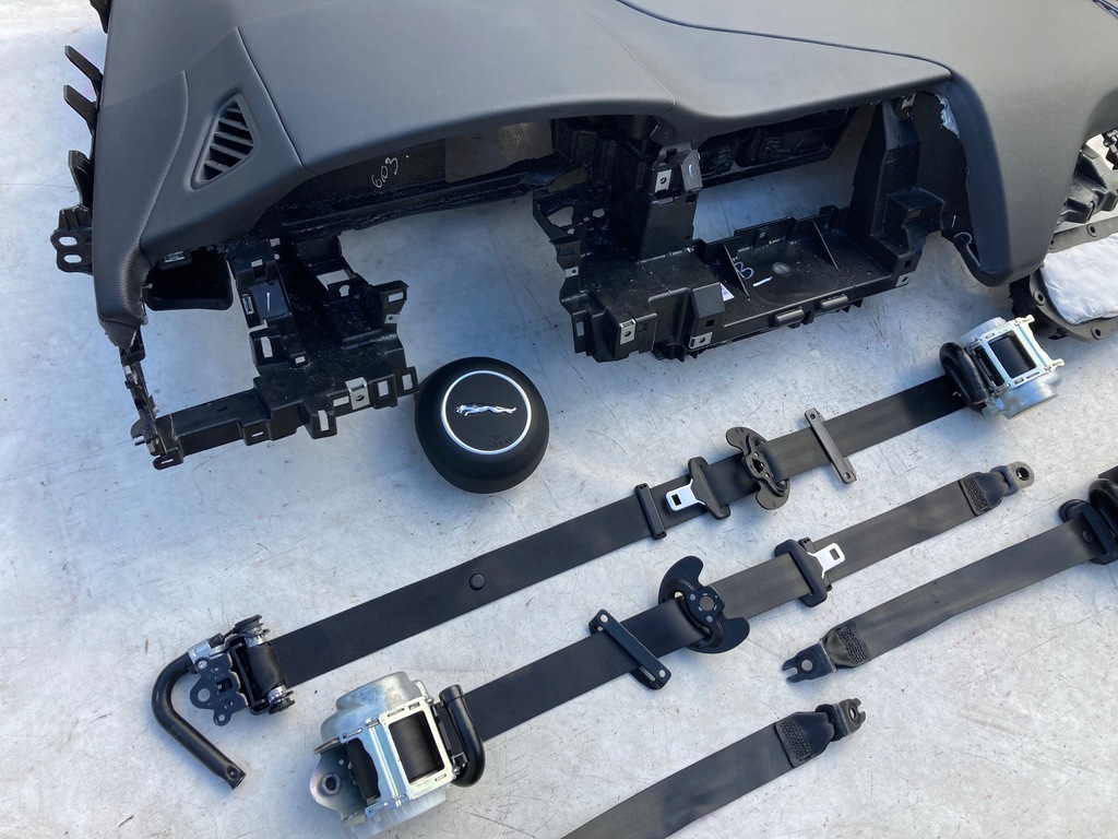 фото №5, Jaguar i-pace панель приладів панель приладів консоль подушки безпеки ремені