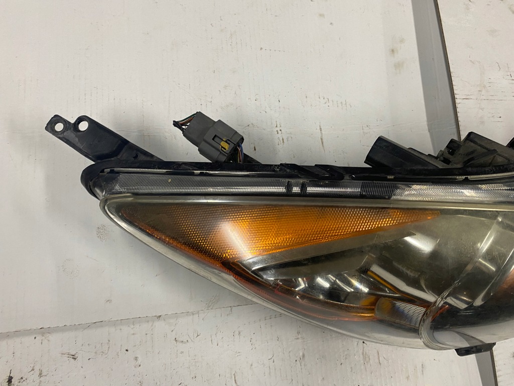 фото №5, Mazda 3 bl 09-13 лампа перед правая europa оригинал wszystko całe ładna