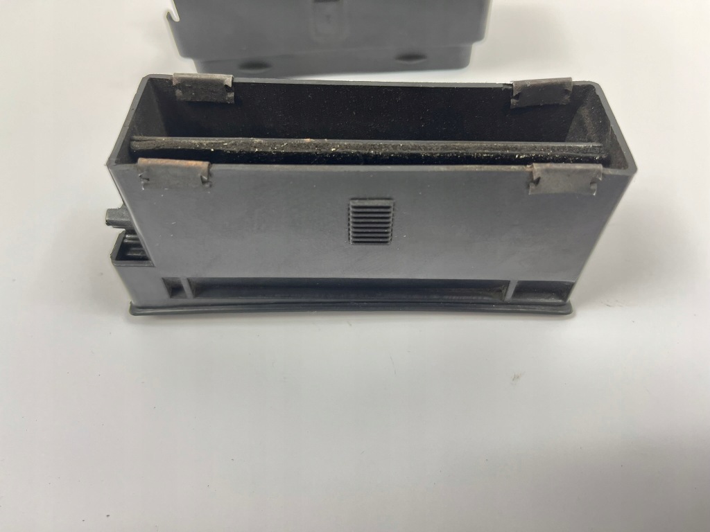 Решётка обдув правая mercedes w126 c126 se sel sec 1268310442 с Разборки