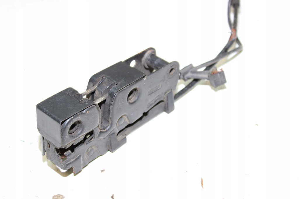 фото №1, Audi a4 b8 a5 8t замок капот 8k0823509d