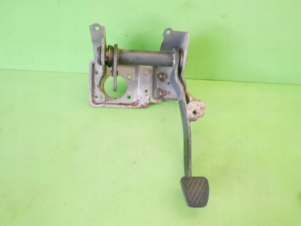 фото №1, Педаль тормоза hyundai h1 i 2.5 td 00-02